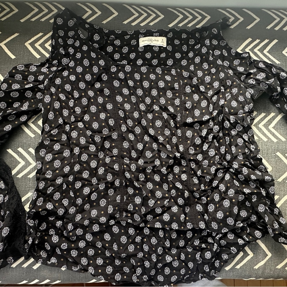 Abercrombie & Fitch Black and White Patterned Blouse